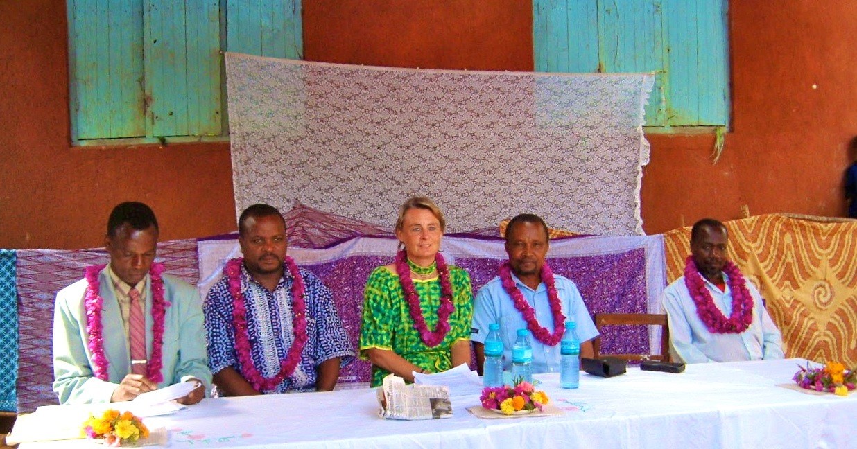 Charity Needs Volunteers - Education East Africa Changes Lives