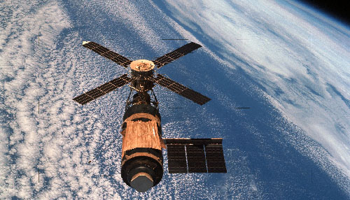 14 травня 1973 року була запущена космічна станція Skylab