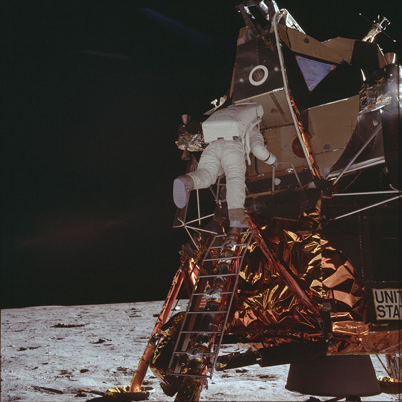 Баз Олдрін на посадковому модулі Apollo 11. Стартап ньюс | Startup News
