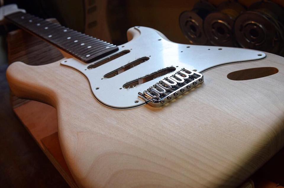 A*x様 ストラトタイプ 自作コンポーネントギター A*x様 ストラト