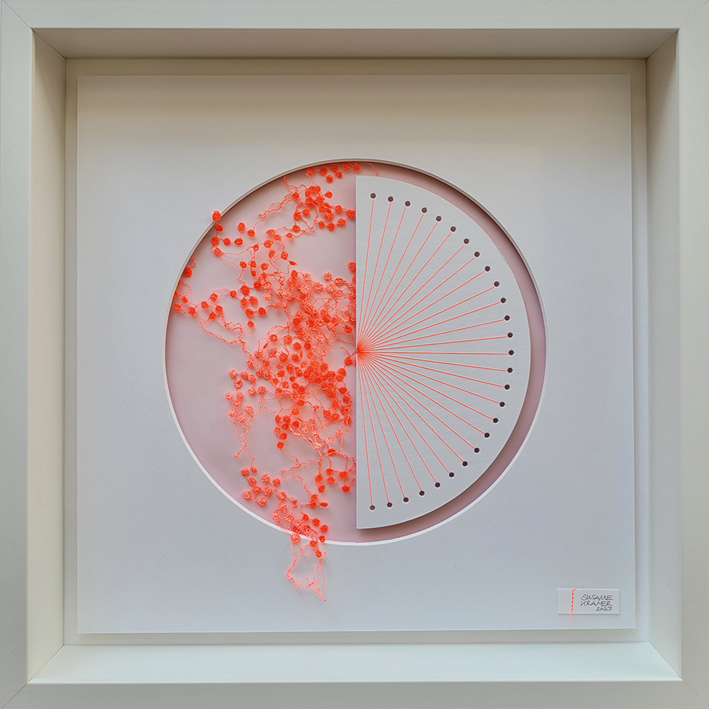 "Pink pearl and the moon", Susanne Kramer, Garn