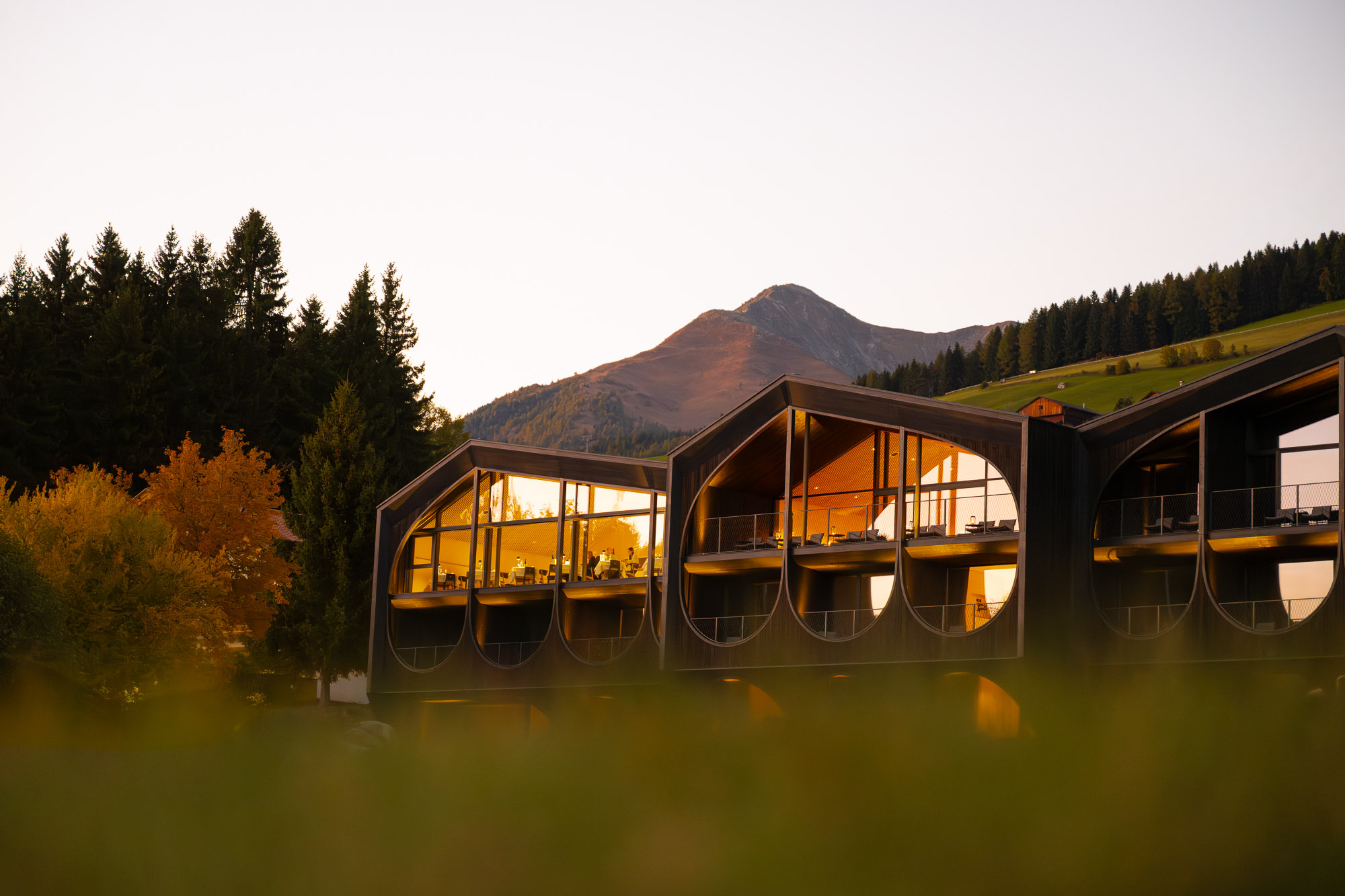 MILLA MONTIS • Designhotel mit Dolomitenblick in Meransen, Südtirol