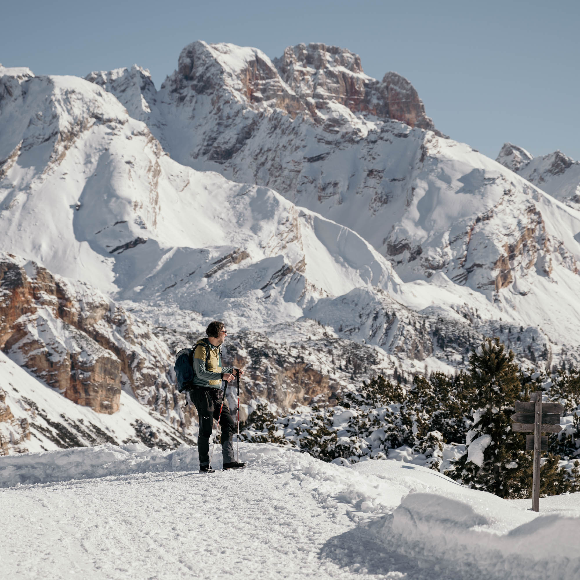 MOUNTAIN HIKEAWAYS: Winterwanderung in den Dolomiten: Ab Pederü durch den Naturpark Fanes-Sennes-Prags, Wandertipp von Marika Unterladstätter - Autorin der Wanderzeit in Südtirol