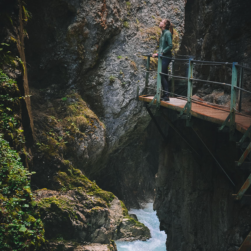 LEUTASCHER GEISTERKLAMM UND WASSERFALLSTEIG Rundwanderung zwischen Tirol und Bayern