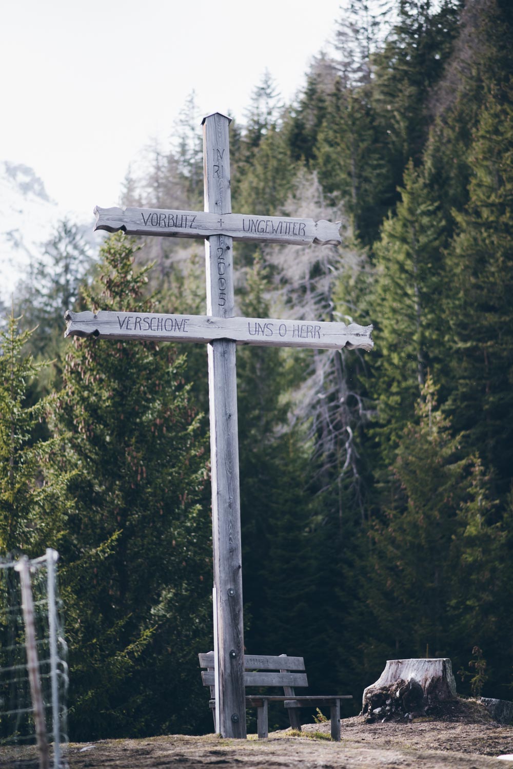 Wandertipp Tirol, Trins im Gschnitztal, ein Seitental des Wipptal: Rundwanderung zur Aussichtsplattform Adlerblick und Sarnthein Wasserfall, ein Ausflugsziel für die ganze Familie