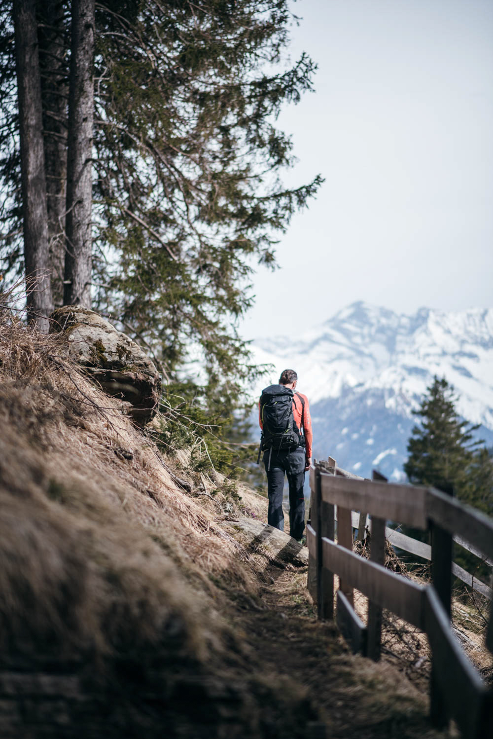 Wandertipp Tirol, Trins im Gschnitztal, ein Seitental des Wipptal: Rundwanderung zur Aussichtsplattform Adlerblick und Sarnthein Wasserfall, ein Ausflugsziel für die ganze Familie