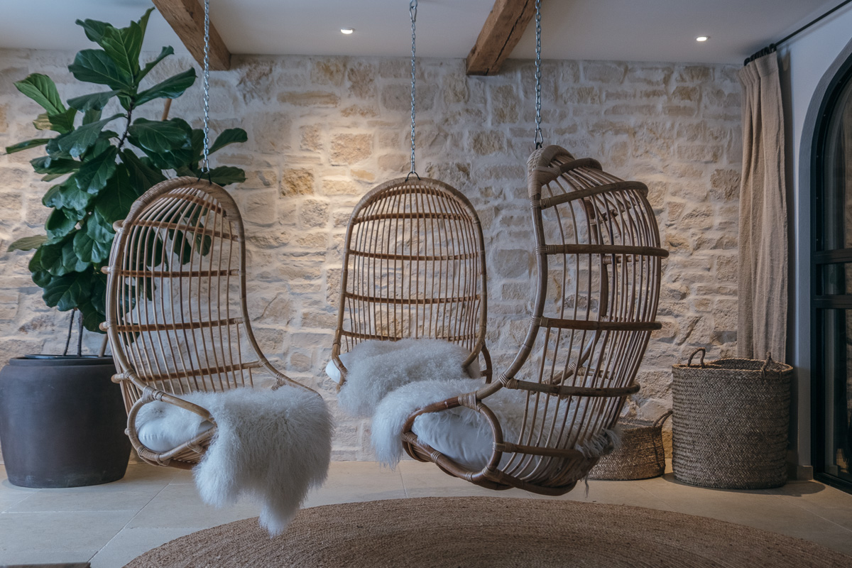 DER SCHMIEDHOF – Boho-Style Boutique Apartments in a Historic Farmhouse in the Bavarian Alps