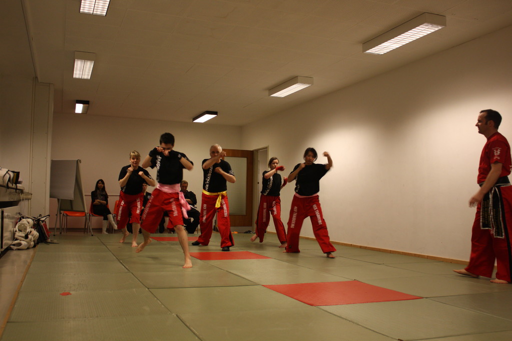 Kick-Thaiboxen  - Prüfung 04.März 2011 -Sportschule Jan Springer