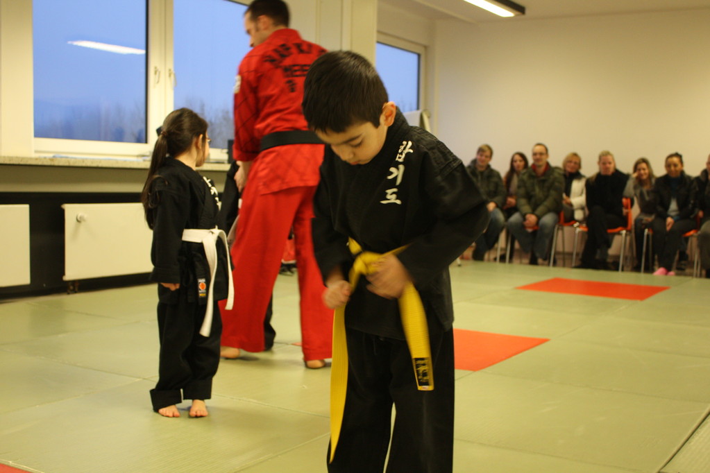 Tiger Kid´s Hapkido Stade - Prüfung 04.März 2011 - Sportschule Jan Springer