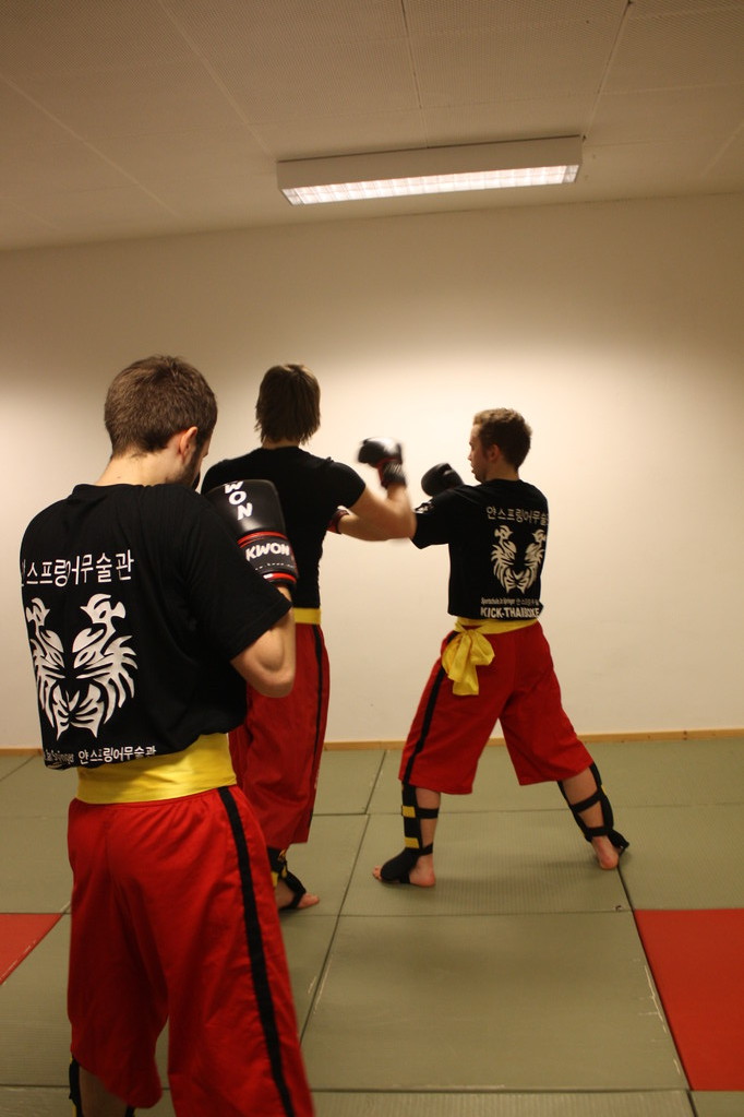 Kick-Thaiboxen, Sportschule Jan Springer