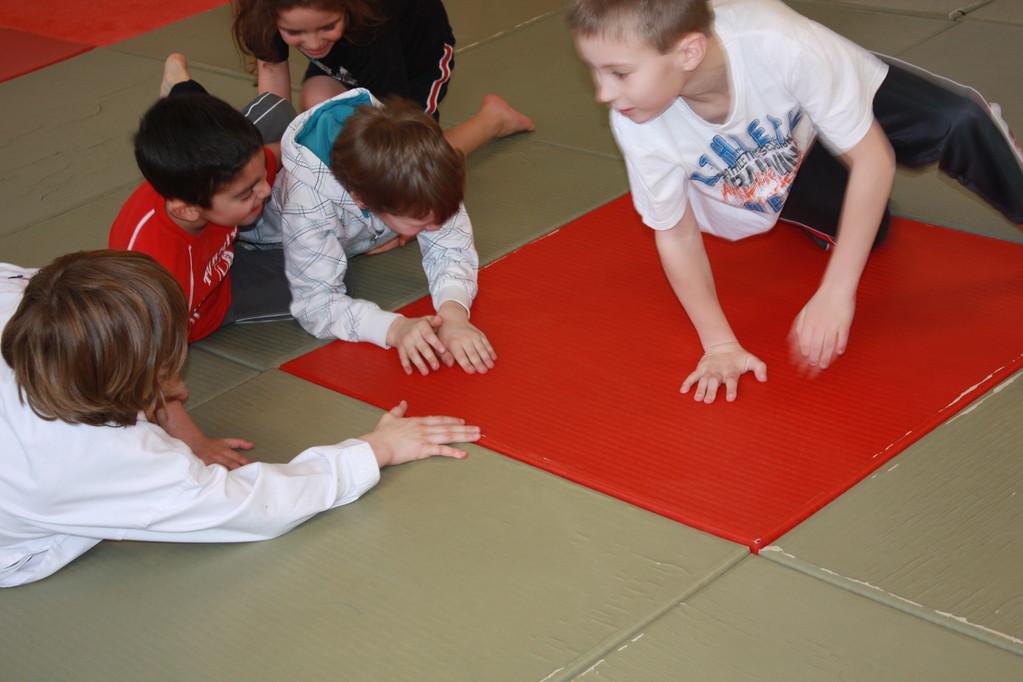 Kinder Selbstverteidigung - Gewaltdeeskalation - Selbstbehauptung - Sportschule Jan Springer Januar 2011