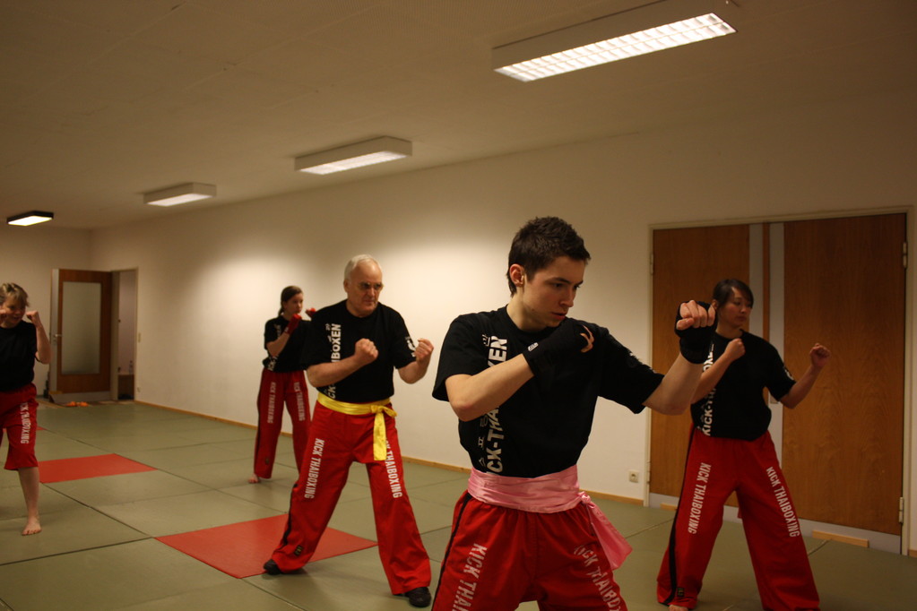 Kick-Thaiboxen  - Prüfung 04.März 2011 -Sportschule Jan Springer