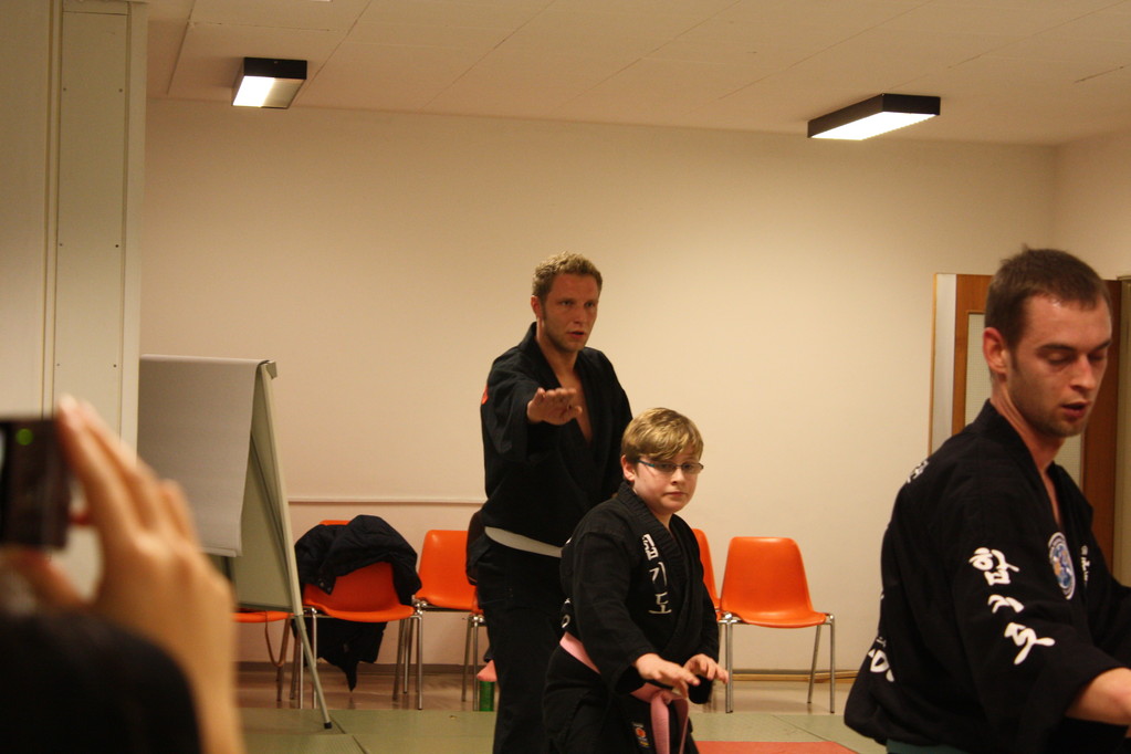 Kuksool Hapkido - Prüfung 04.März 2011 -Sportschule Jan Springer