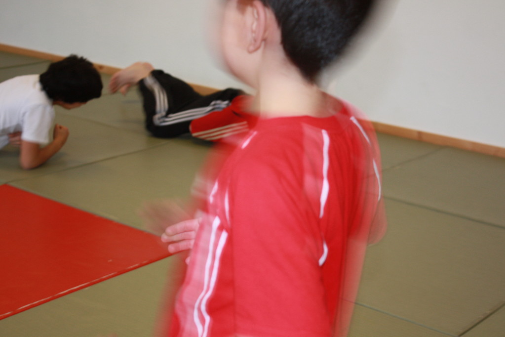 Kinder Selbstverteidigung - Gewaltdeeskalation - Selbstbehauptung - Sportschule Jan Springer Januar 2011