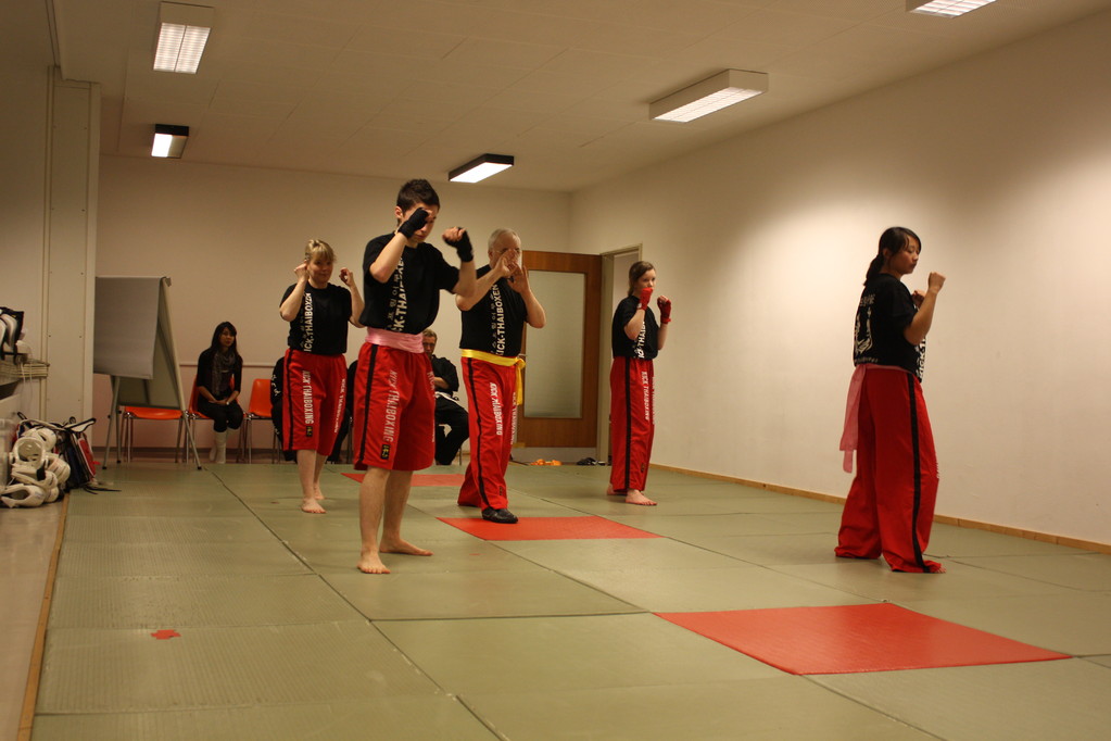 Kick-Thaiboxen  - Prüfung 04.März 2011 -Sportschule Jan Springer