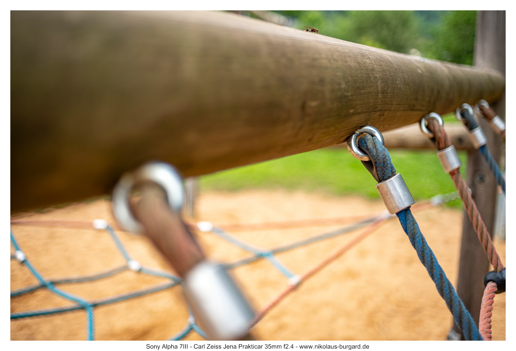 Gesamtbild / Full Picture f2.4