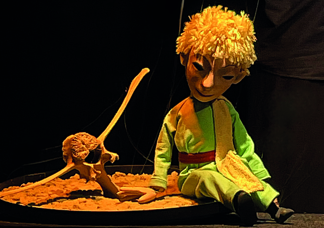 Kleiner Prinz in der Wüste: Pop-Up-Figurentheater