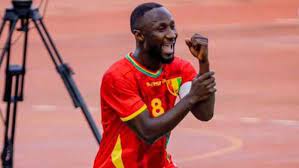 Naby Keita offre la victoire à la Guinée face au Malawi.