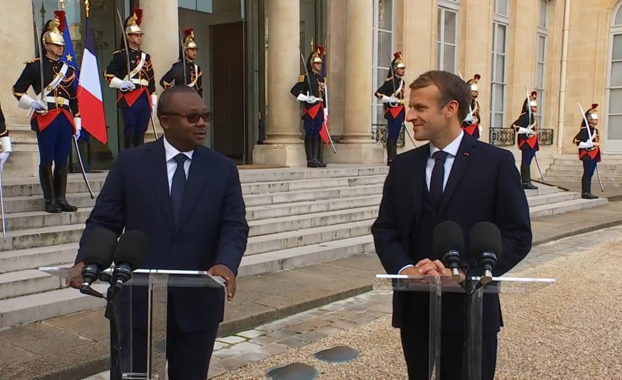 Paris, Macron à Umbalô. Ce qui est arrivé à Alpha Condé ou à Ibrahim Boubacar Keïta ne vous inquiète pas ?