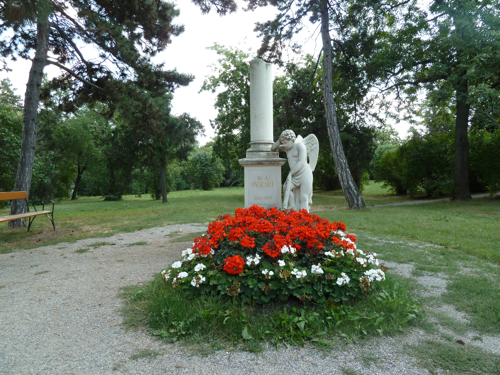 モーツアルト（記念碑）墓はザンクト・マルクス墓地にある