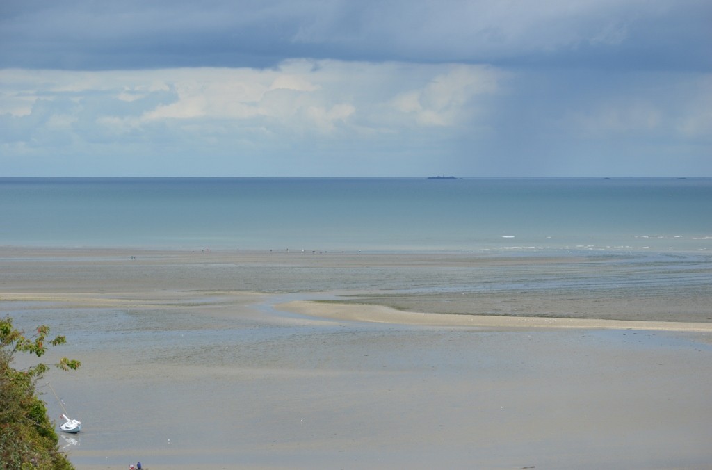 Un grain sur le phare de Rohein