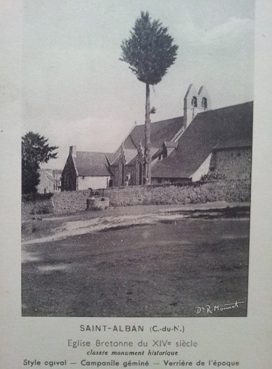 L'église du bourg, au début du XXème siècle