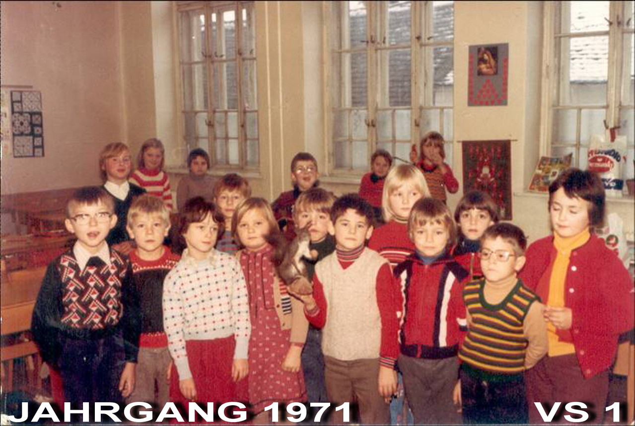 Jahrgang 1971 - Volksschule / 1. Klasse