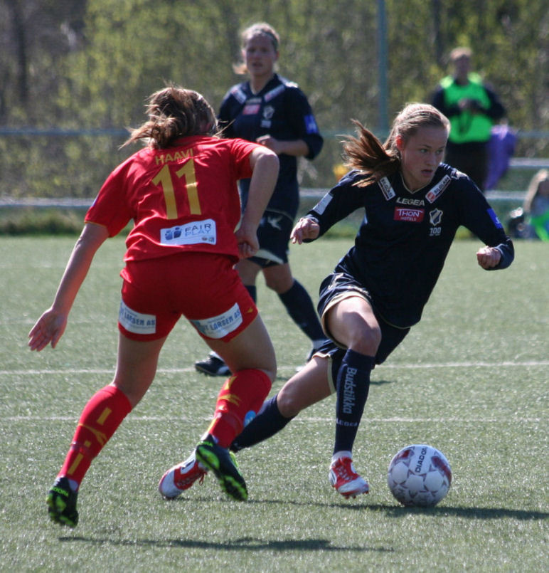 Emilie Haavi (li.), Caroline Graham Hansen