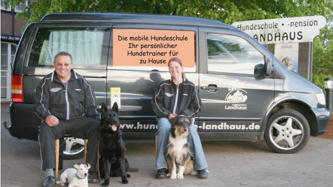 Die mobile Hundeschule ist in ganz Deutschland unterwegs