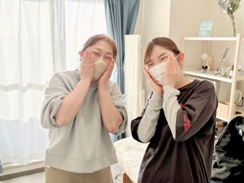 東京リラックセーションアカデミーボディセラピストコース在校生とリンパケアリストコース在校生