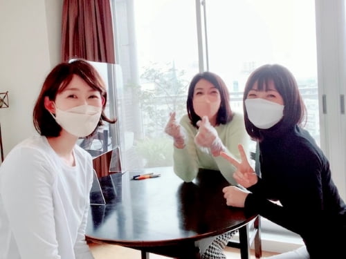 東京リラックセーションアカデミーリンパセラピストコース在校生とリンパケアリストコース卒業生