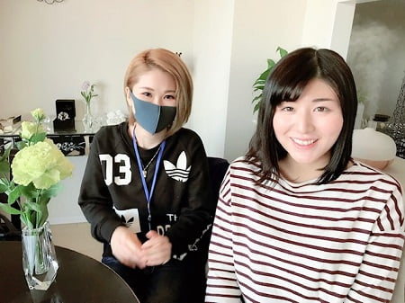 ボディセラピストコース在校生加藤さんとリンパケアリストコース卒業生関口さん