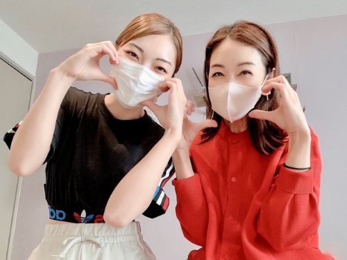 東京リラックセーションアカデミーデコルテオイルトリートメント講習受講生と