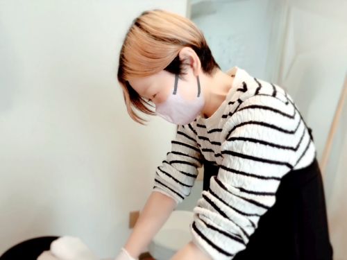 東京リラックセーションアカデミーフットとハンドが学べる講習とデコルテオイルトリートメント講習受講生