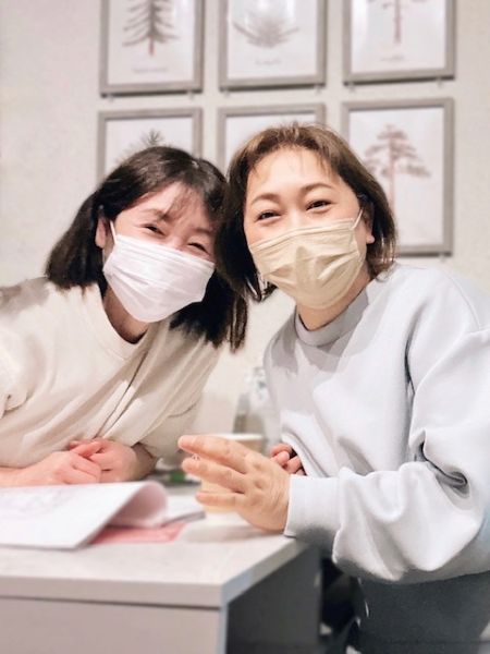 千葉県柏市アロマ・リンパドレナージュ・リフレ・整体 セラピスト養成スクール 東京リラックセーションアカデミーリンパケアリストコース卒業生とリンパオイルトリートメントコース在校生