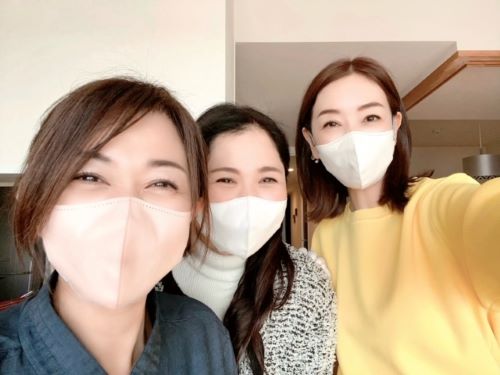 東京リラックセーションアカデミーリンパオイルトリートメントコース在校生とボディセラピストコース卒業生