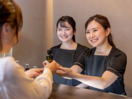 千葉県柏市アロマ・リンパドレナージュ・リフレ・整体 セラピスト養成スクール 東京リラックセーションアカデミー海外サロン・スパ向け技術研修、講師派遣の詳細ページ