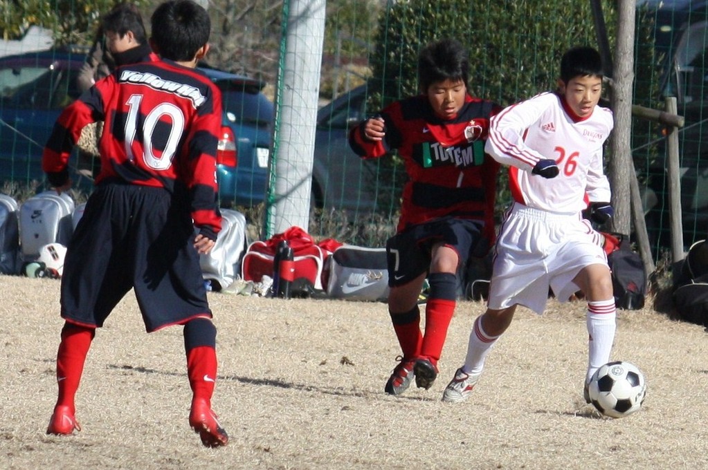 10 12 25 Trmvs鹿島アントラーズ つくば クラブ ドラゴンズ柏 ジュニアユースホームページ