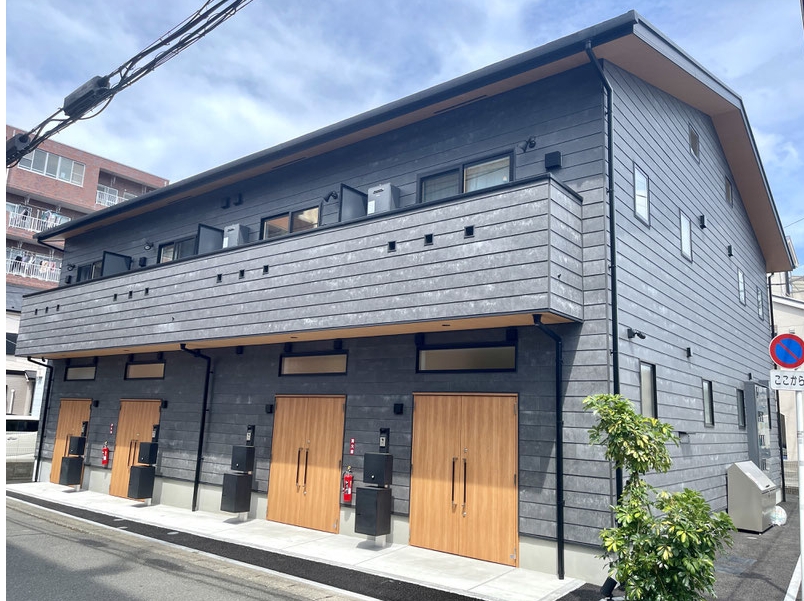 神奈川県川崎市 新築賃貸バイクガレージハウス【i-CROSS(アイクロス)】