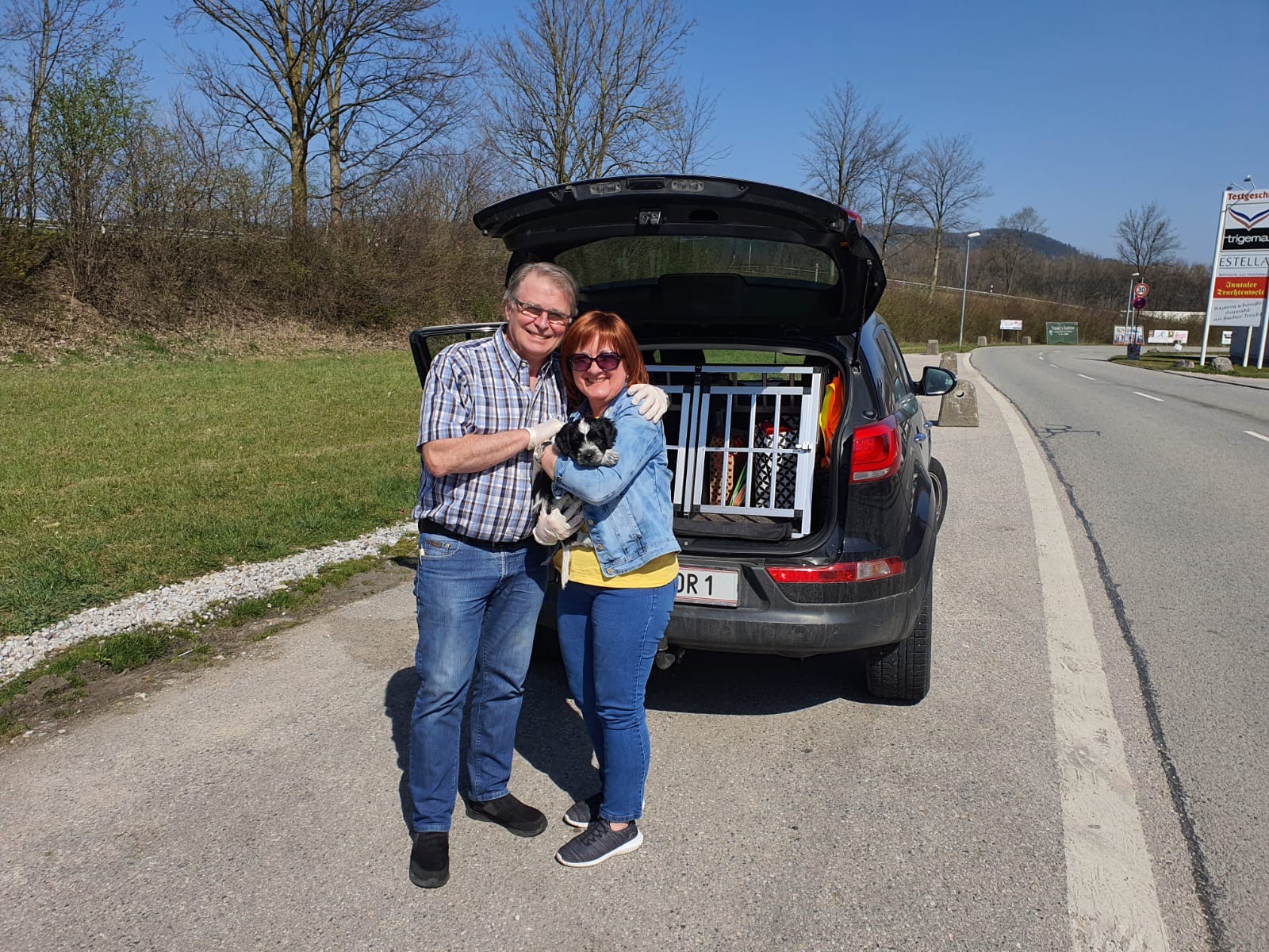 Bine wohnt jetzt im Burgenland bei Otto und Regina und hat noch eine große Schappischwester namens Hetty               