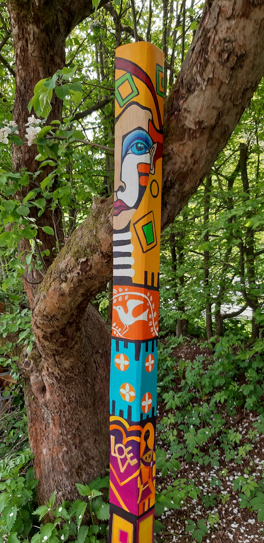 Bunt Bemalte Holzer Fur Den Garten Jeanett Rotter66s Webseite