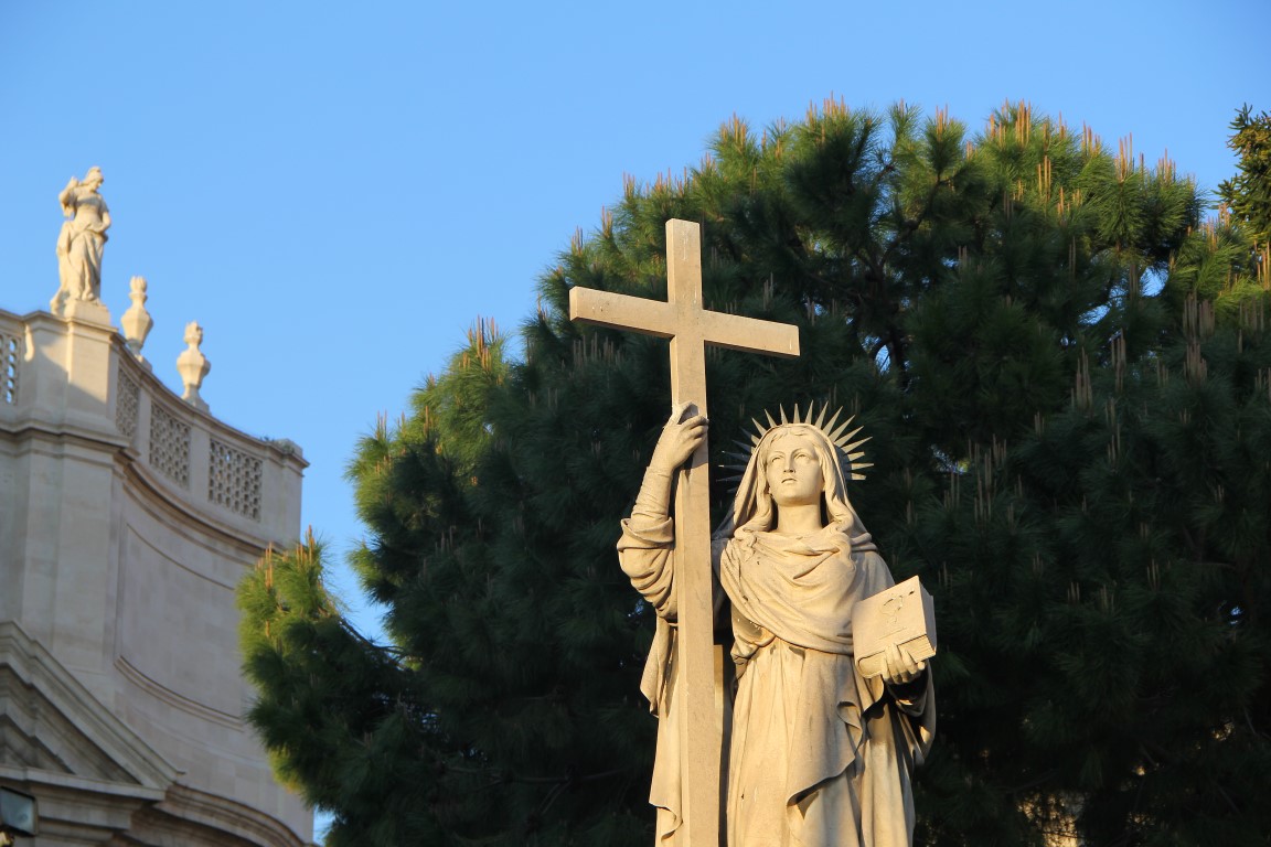 Madonna al centro di Catania