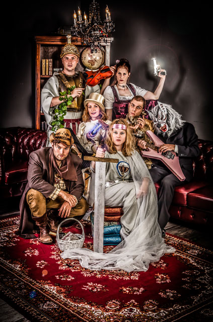Improtheater Berlin mit den Improvisionären: Erlebe Improshows und Trainings in Improvisationtheater, Kommunikation Verhandlung u.v.m.