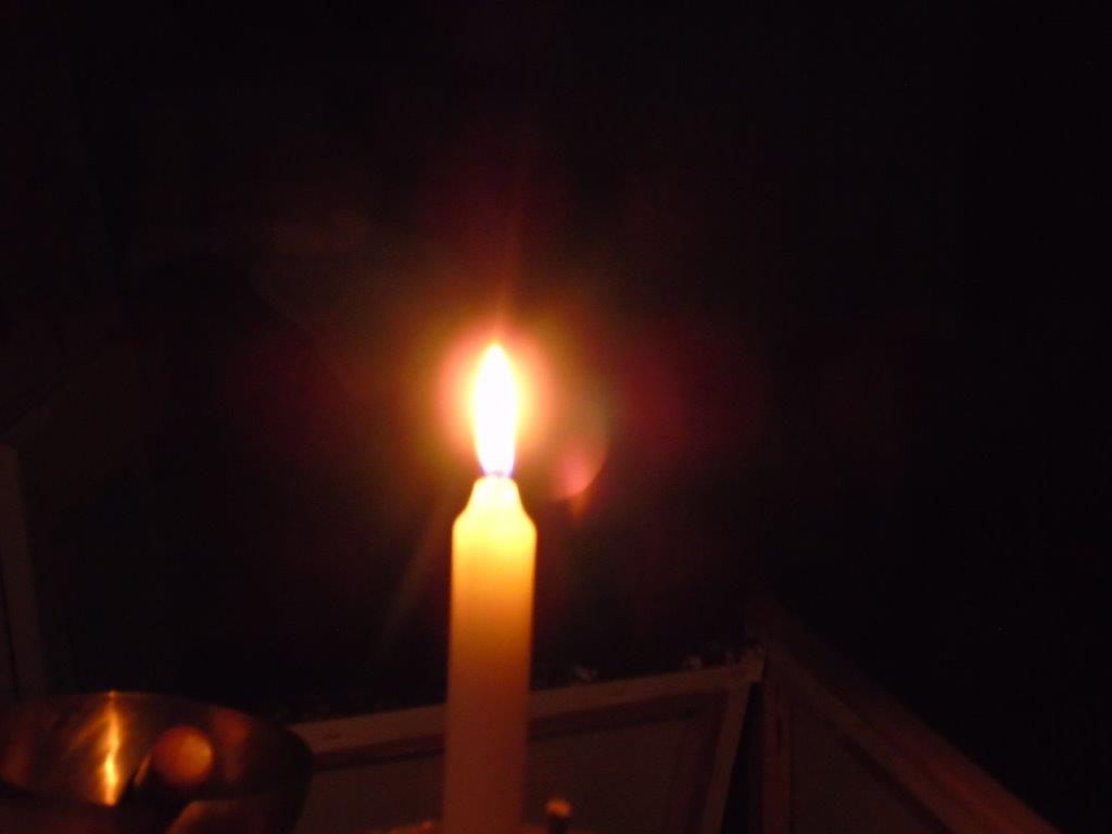 Gedankenkraft schafft Licht, rosa= bedingungslose Liebe, Mitgefühl, Barmherzigkeit