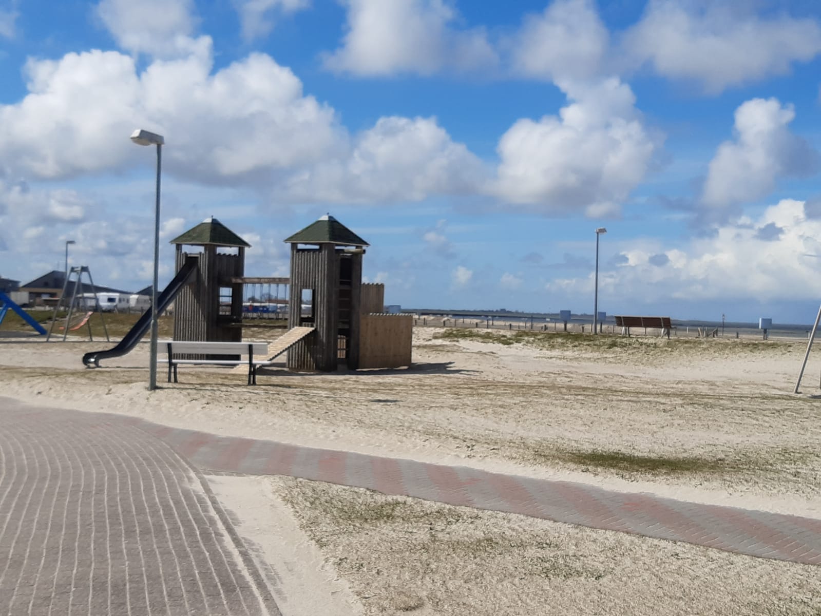 XXL Kinderspieleplatz am Strand in Bensersiel