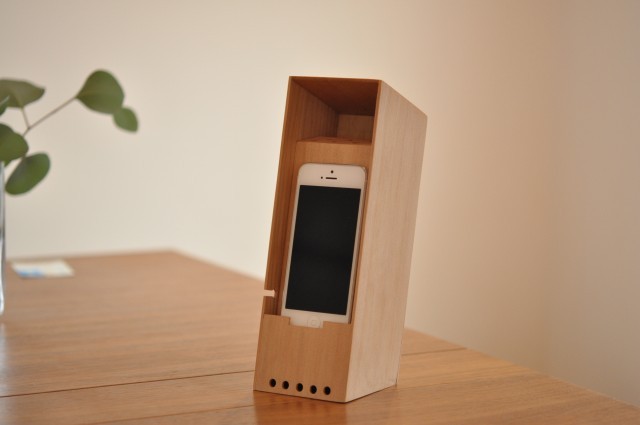 iPhone用木製スピーカー tanagokoro（たなごころ）