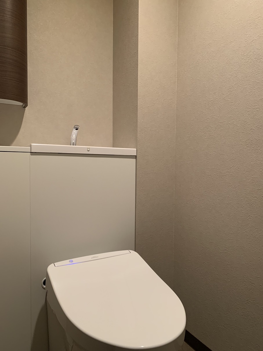 トイレのメンテナンスと素敵なカフェ