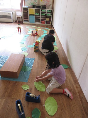 かまきりりゅうじの大冒険 準備編 藤崎幼稚園ホームページ