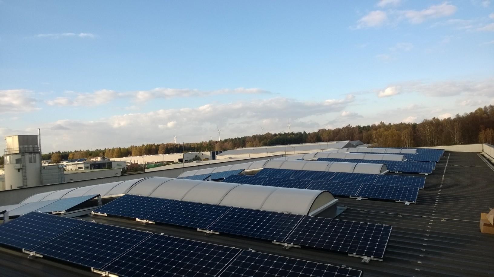 29,757 kWp Sunpower mit Solaredge Wechselrichter inkl. 30 kWh Speicher SENEC.IES, EconamicGrid in Eberswalde