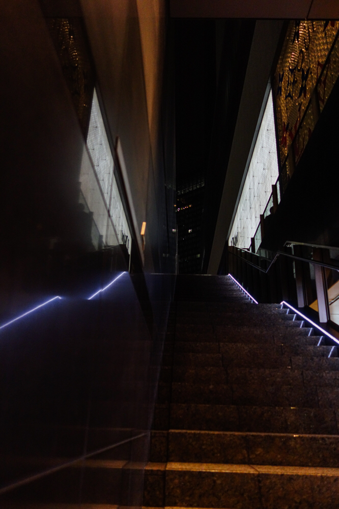 名古屋駅 SONY DSC-RX100 iso800 10mm f1.8 1/200 S photo : toshimasa